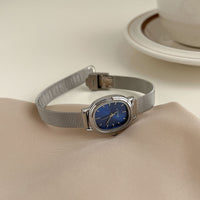 Elegante Ovale Damenarmbanduhr – Wasserdicht mit Mesh-Armband