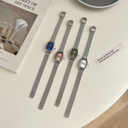 Elegante Ovale Damenarmbanduhr – Wasserdicht mit Mesh-Armband